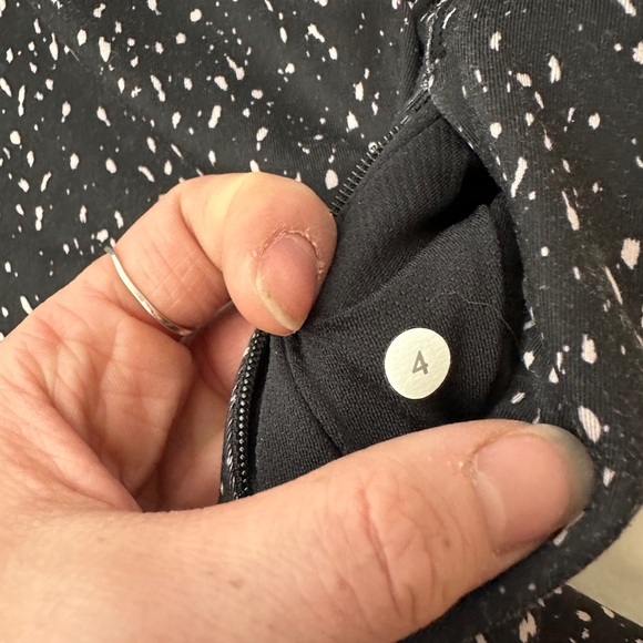 Lululemon jacket - Picture 4 of 5
